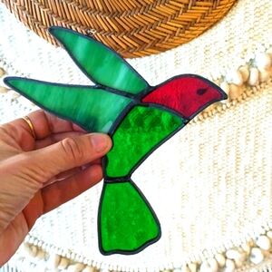 🌸 Handmade Stained Glass Hummingbird Suncatcher – Garden & Window Decor 🌸